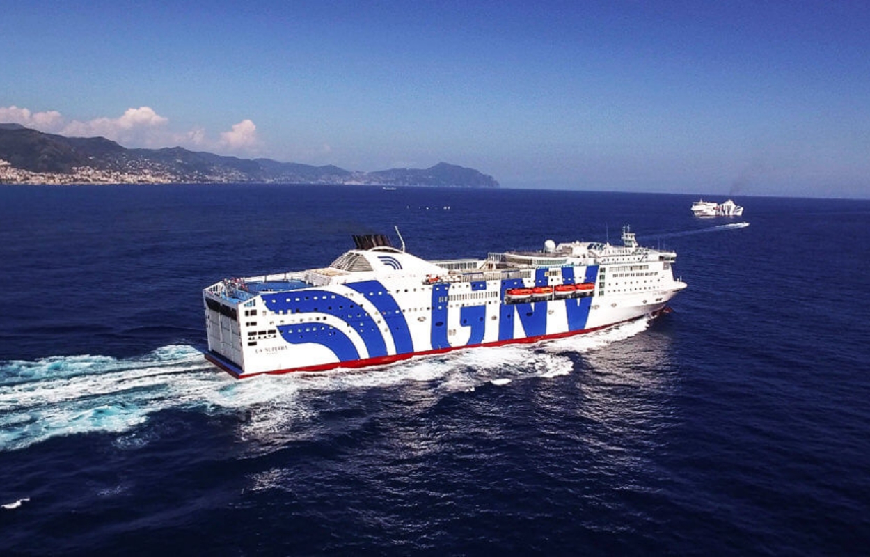 Grandi Navi Veloci annuncia 500 nuove assunzioni per il 2025