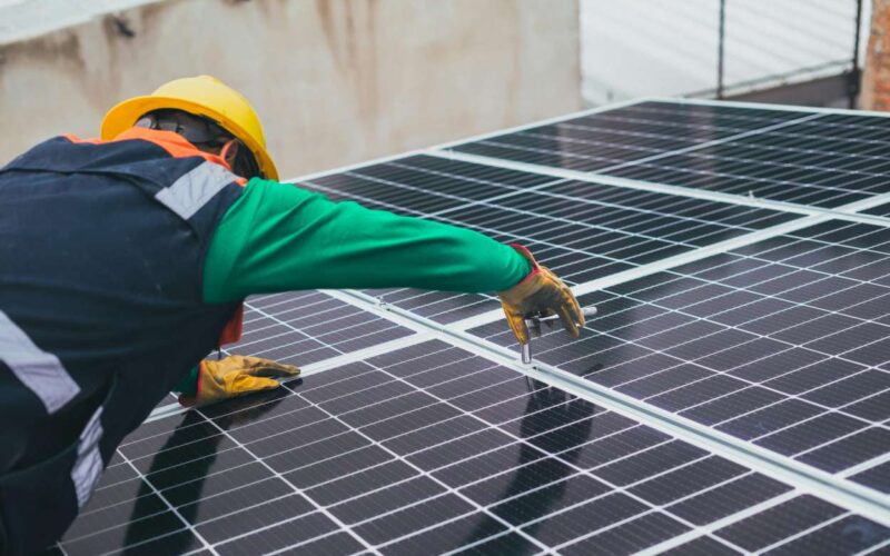 Celle solari multifunzionali: nuova scoperta migliora l’efficienza