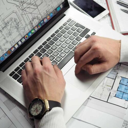 Le IA stermineranno i lavoratori: meno posti, più profitti?