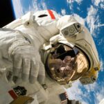 Ossigeno dalla CO2 anche nello spazio - Foto di Pixabay: https://www.pexels.com/it-it/foto/astronauta-americano-nello-spazio-2156/