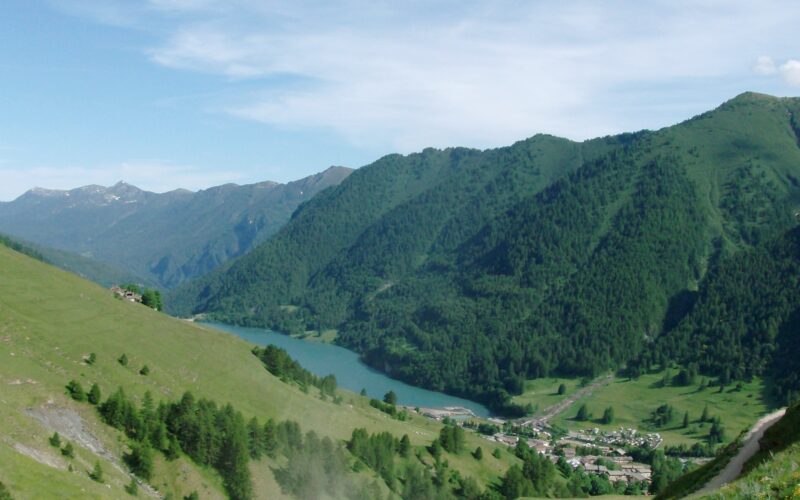 Chianale, il borgo occitano più alto e affascinante delle Alpi