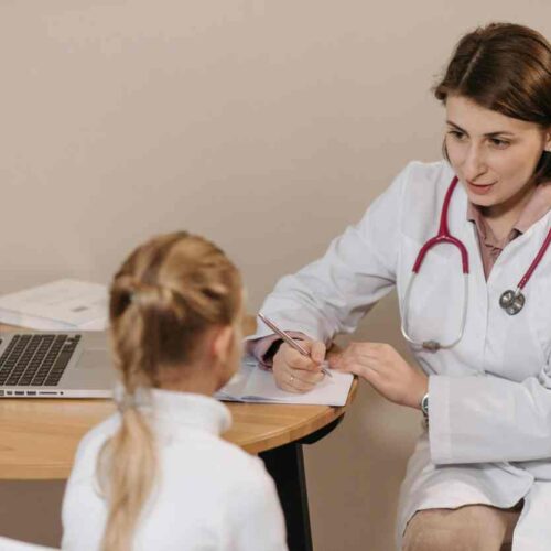 Giornata Mondiale della Salute: dai pediatri le regole per vivere meglio