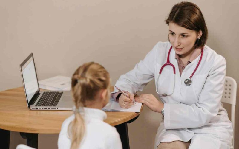 Giornata Mondiale della Salute: dai pediatri le regole per vivere meglio