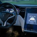 Auto a guida autonoma - Foto di Vladimir Srajber: https://www.pexels.com/it-it/foto/tecnologia-computer-moderno-dispositivo-18977352/