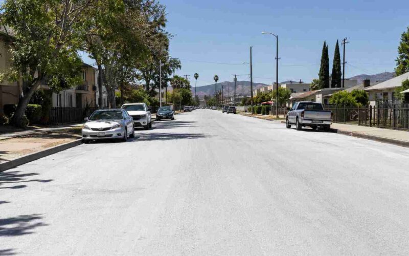 Los Angeles raffredda le strade con un rivestimento riflettente: fino a 9,2 gradi in meno