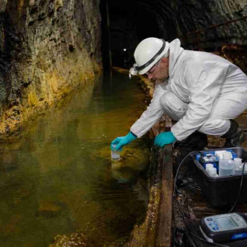 Batteri “divora-uranio”, scoperta tedesca riapre il dossier nucleare in Italia