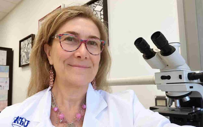Tumori, una nuova strada contro le metastasi: l’intervista esclusiva alla professoressa Emma Di Carlo