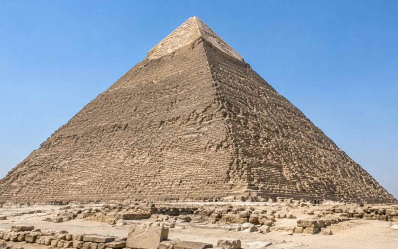 Tomba di Tutankhamon, nuove anomalie riaprono il caso delle stanze nascoste e l’ipotesi Nefertiti